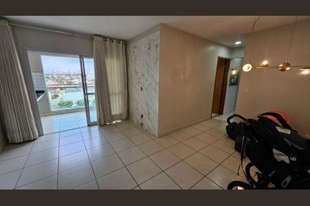 Sala de apartamento para alugar com 3 quartos, 93m² em Residencial Eldorado, Goiânia