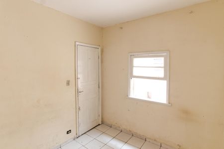 Casa à venda com 100m², 3 quartos e 2 vagasQuarto de Serviço