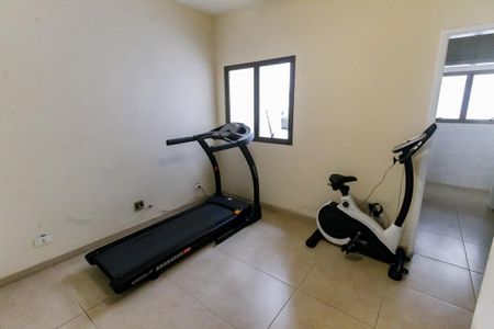 Apartamento para alugar com 166m², 4 quartos e 3 vagas Apartamento para alugar com 166m², 4 quartos e 3 vagasÁrea comum - Academia