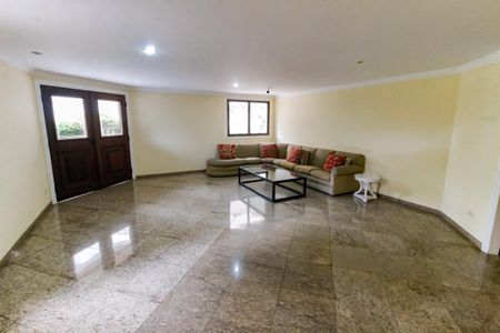 Apartamento para alugar com 166m², 4 quartos e 3 vagas Apartamento para alugar com 166m², 4 quartos e 3 vagasHall de entrada