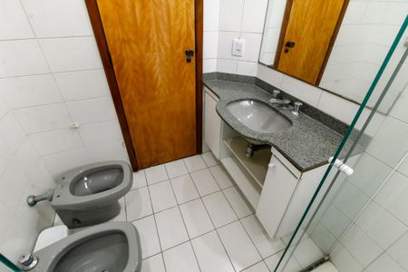 Apartamento para alugar com 166m², 4 quartos e 3 vagas Apartamento para alugar com 166m², 4 quartos e 3 vagasBanheiro da Suíte 2