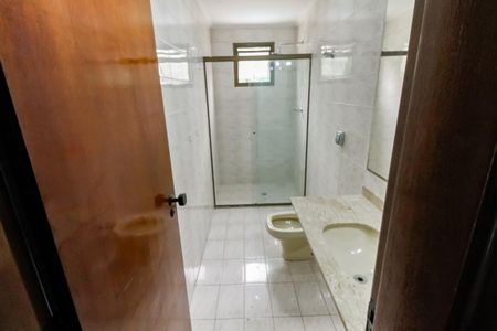 Apartamento para alugar com 166m², 4 quartos e 3 vagas Apartamento para alugar com 166m², 4 quartos e 3 vagasBanheiro Corredor