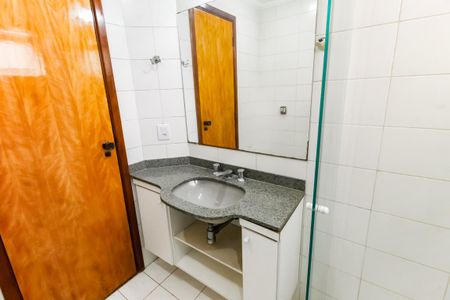 Apartamento para alugar com 166m², 4 quartos e 3 vagas Apartamento para alugar com 166m², 4 quartos e 3 vagasBanheiro da Suíte 2