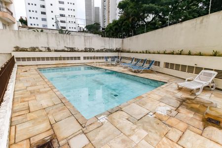 Apartamento para alugar com 166m², 4 quartos e 3 vagas Apartamento para alugar com 166m², 4 quartos e 3 vagasÁrea comum - Piscina