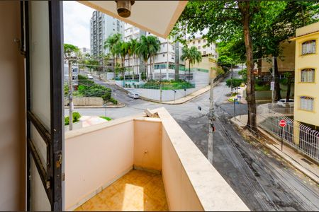 Apartamento à venda com 85m², 2 quartos e 1 vagaVaranda