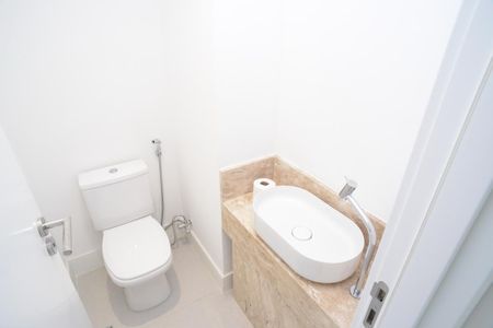 Lavabo de apartamento para alugar com 2 quartos, 74m² em Barra da Tijuca, Rio de Janeiro
