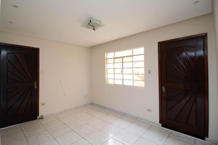 Casa para alugar com 2 quartos, 90m² em Jardim Dourado, Guarulhos