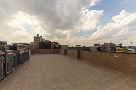 Apartamento para alugar com 42m², 2 quartos e 1 vaga Apartamento para alugar com 42m², 2 quartos e 1 vagaÁrea comum - Salão de festas