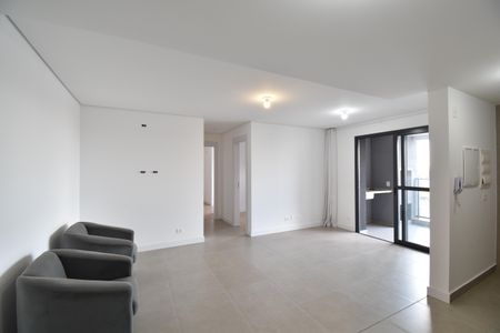 Sala/Cozinha de apartamento para alugar com 2 quartos, 74m² em Boa Vista, Curitiba