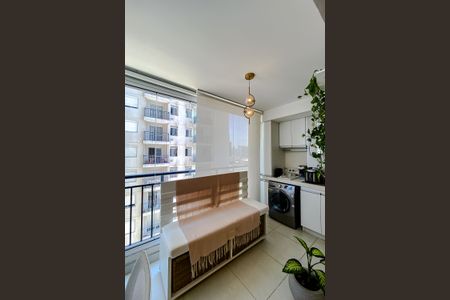 Apartamento à venda com 42m², 1 quarto e 1 vagaVaranda da Sala e Área de Serviço