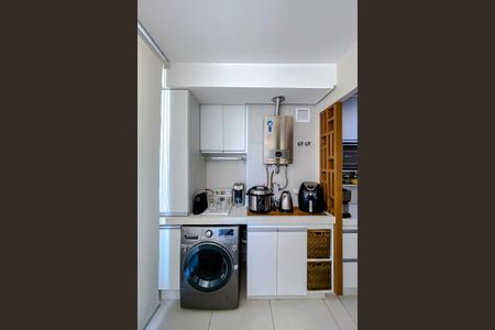 Apartamento à venda com 42m², 1 quarto e 1 vagaVaranda da Sala e Área de Serviço