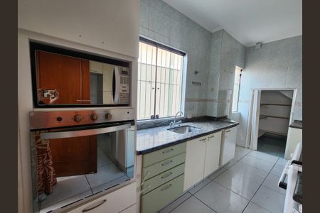 Casa à venda com 247m², 3 quartos e 5 vagas