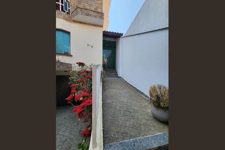 Casa à venda com 247m², 3 quartos e 5 vagas