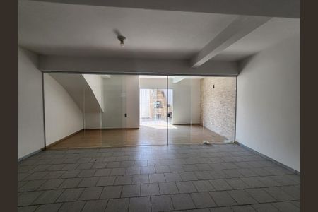 Casa à venda com 247m², 3 quartos e 5 vagas