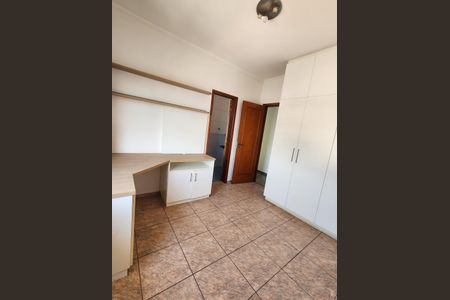 Casa à venda com 247m², 3 quartos e 5 vagas