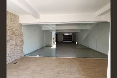 Casa à venda com 247m², 3 quartos e 5 vagas