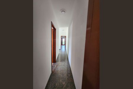 Casa à venda com 247m², 3 quartos e 5 vagas