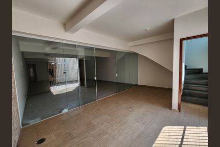 Casa à venda com 247m², 3 quartos e 5 vagas