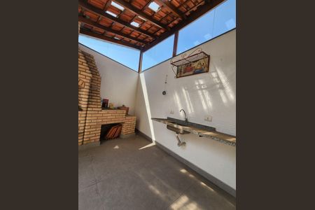 Casa à venda com 247m², 3 quartos e 5 vagas