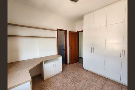 Casa à venda com 247m², 3 quartos e 5 vagas