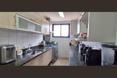 Apartamento à venda com 84m², 2 quartos e 2 vagas Apartamento à venda com 84m², 2 quartos e 2 vagasCozinha