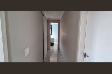 Corredor  de apartamento à venda com 2 quartos, 84m² em Vila Anita, São Bernardo do Campo