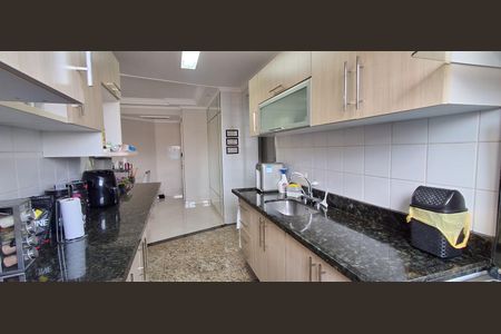 Apartamento à venda com 84m², 2 quartos e 2 vagas Apartamento à venda com 84m², 2 quartos e 2 vagasCozinha
