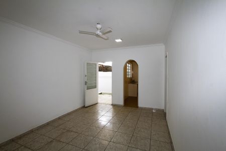 Sala de casa para alugar com 2 quartos, 350m² em Bonfim, Belo Horizonte