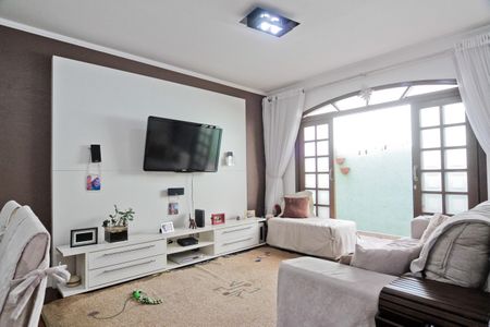 Sala de casa à venda com 3 quartos, 120m² em Chora Menino, São Paulo