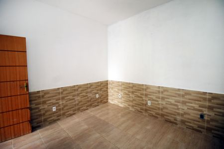 Quarto de casa para alugar com 2 quartos, 45m² em Penha Circular, Rio de Janeiro