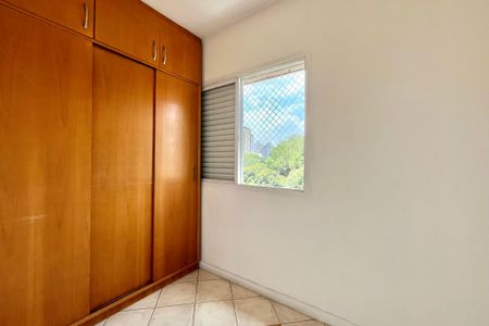 Apartamento à venda com 82m², 2 quartos e 2 vagas Apartamento à venda com 82m², 2 quartos e 2 vagasQuarto de Serviço