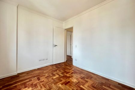 Apartamento à venda com 82m², 2 quartos e 2 vagas Apartamento à venda com 82m², 2 quartos e 2 vagasQuarto 2