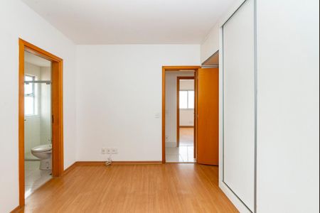 Apartamento para alugar com 86m², 3 quartos e 2 vagas Apartamento para alugar com 86m², 3 quartos e 2 vagasSuíte