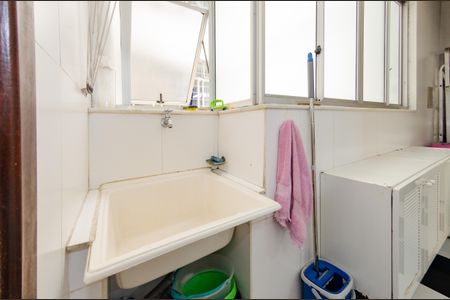 Apartamento à venda com 110m², 3 quartos e 1 vaga Apartamento à venda com 110m², 3 quartos e 1 vagaÁrea de serviço