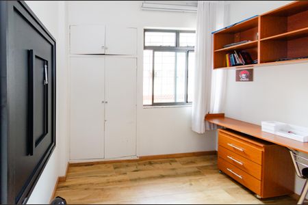 Apartamento à venda com 110m², 3 quartos e 1 vaga Apartamento à venda com 110m², 3 quartos e 1 vagaQuarto 2
