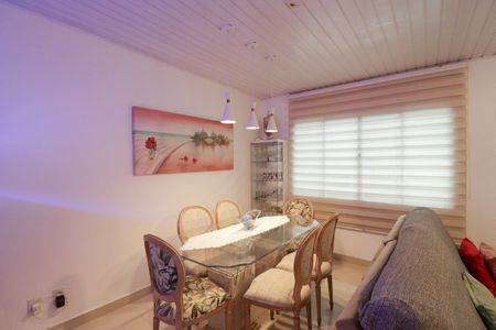 Sala de casa à venda com 2 quartos, 100m² em Parque Peruche, São Paulo