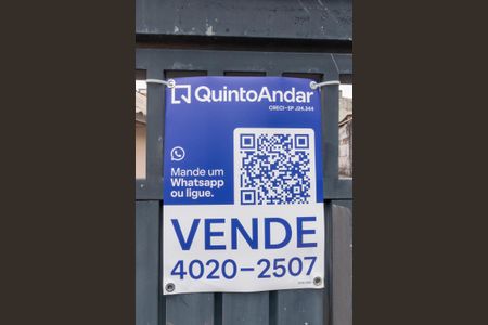 Casa à venda com 242m², 3 quartos e 6 vagasPlaquinha ZNHJ-606