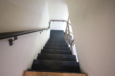 Casa à venda com 193m², 3 quartos e 2 vagasEscada