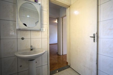 Casa à venda com 193m², 3 quartos e 2 vagasBanheiro 2