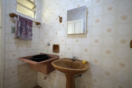 Casa à venda com 193m², 3 quartos e 2 vagasBanheiro 1