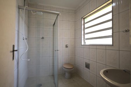 Casa à venda com 193m², 3 quartos e 2 vagasBanheiro 2