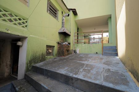 Casa à venda com 193m², 3 quartos e 2 vagasQuintal