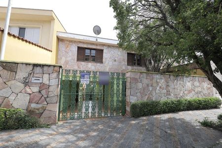 Casa à venda com 193m², 3 quartos e 2 vagasFachada