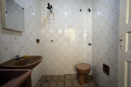 Casa à venda com 193m², 3 quartos e 2 vagasBanheiro 1