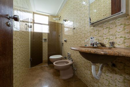 Apartamento à venda com 146m², 4 quartos e 1 vaga Apartamento à venda com 146m², 4 quartos e 1 vagaBANHEIRO2