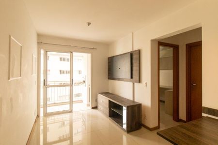 Apartamento para alugar com 61m², 2 quartos e 1 vagaSala