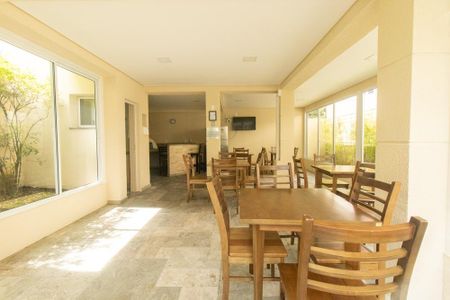 Apartamento para alugar com 61m², 2 quartos e 1 vagaÁrea comum - Churrasqueira