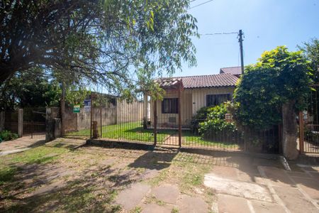 Casa à venda com 75m², 2 quartos e 3 vagasFachada