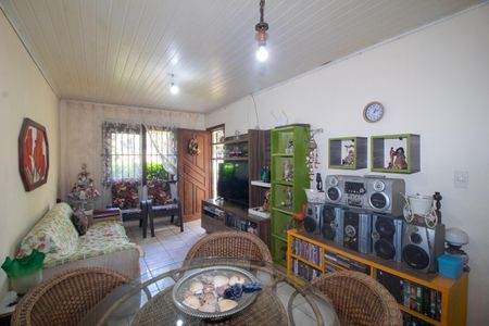 Sala de casa à venda com 2 quartos, 75m² em Vila Joao Pessoa, Porto Alegre