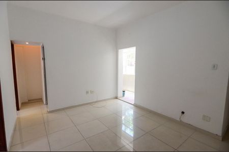 Sala de apartamento para alugar com 2 quartos, 70m² em Imperial de São Cristóvão, Rio de Janeiro